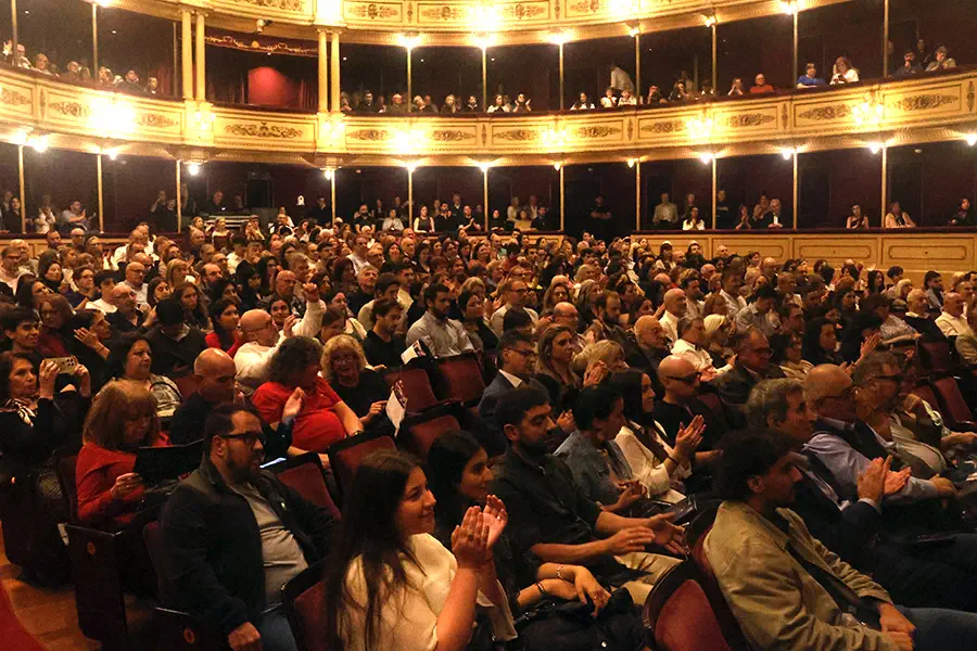Ereván 50: Las bodas de oro en el Teatro Solís
