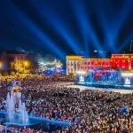 Comentamos además sobre la celebración del día de Giumrí y compartimos canciones dedicadas a la segunda ciudad de Armenia.